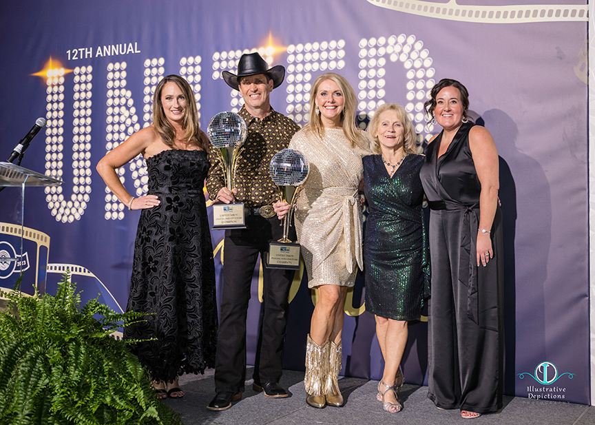 Mirror Ball winners with chairs